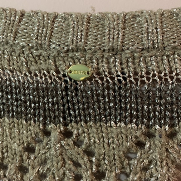 Unique Guess sweater - Picture 3 of 3